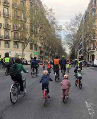 Riders at the Bike Bus summit in Barcelona. Photo by James Bonner 