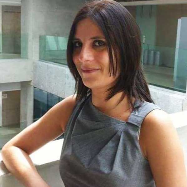 Marta Manes, Business & Management (MBM) student Marta Manes, Business & Management (MBM) student