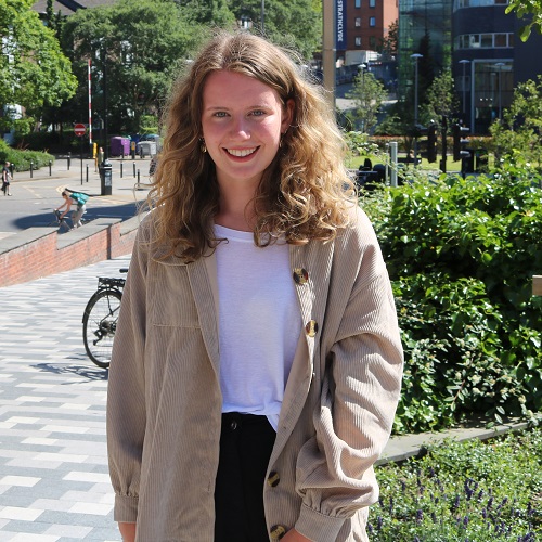 Nicola Cringean French and Spanish student Nicola Cringean French and Spanish student