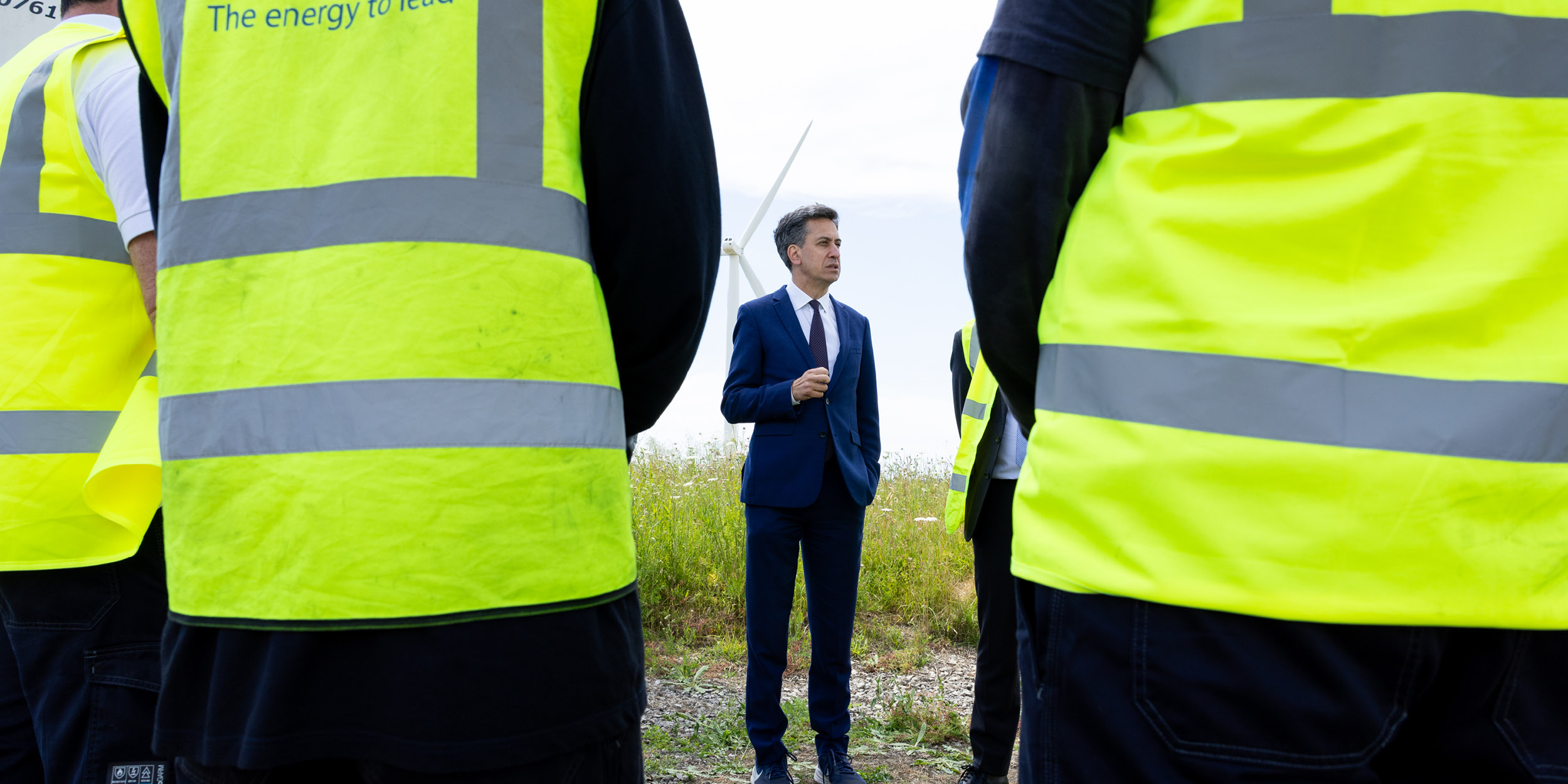 Ed Miliband giving a speech for GB Energy at a wind farm