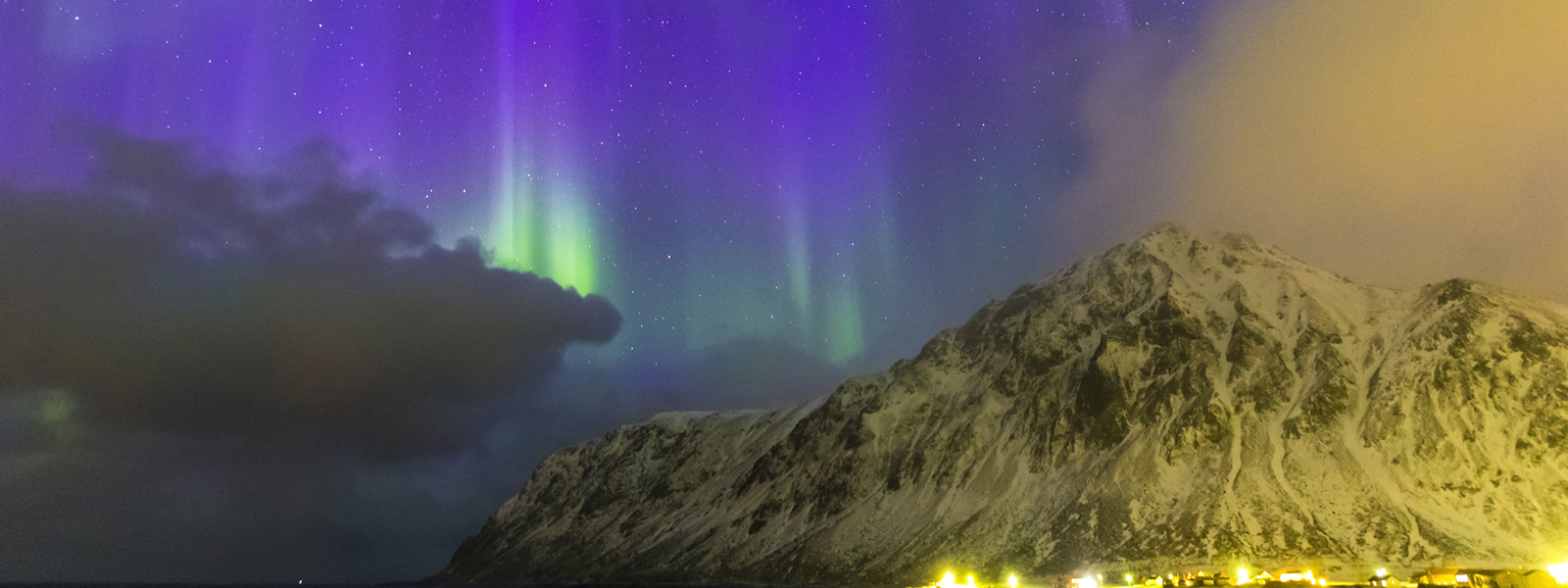 Aurora borealis (Northern Lights) 