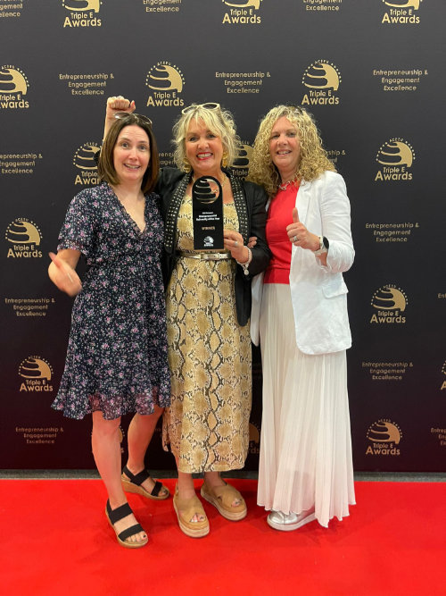 Photo of Fiona Ireland, Professor Eleanor Shaw and Meryl Levington from University of Strathclyde winning award.