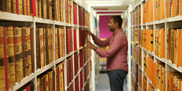 Student in library