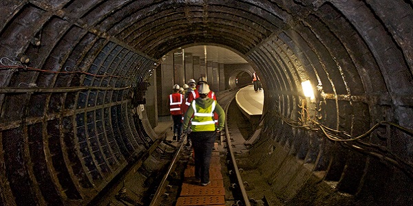 student site visit to Glasgow Subway