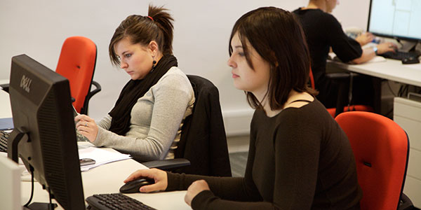 Mechanical Engineering & Aerospace students in James Weir