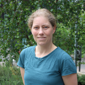 Dr Xanne Janssen