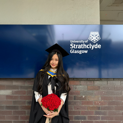 Photo of TESOL & Intercultural Communication graduate Ha Linh Nguyen