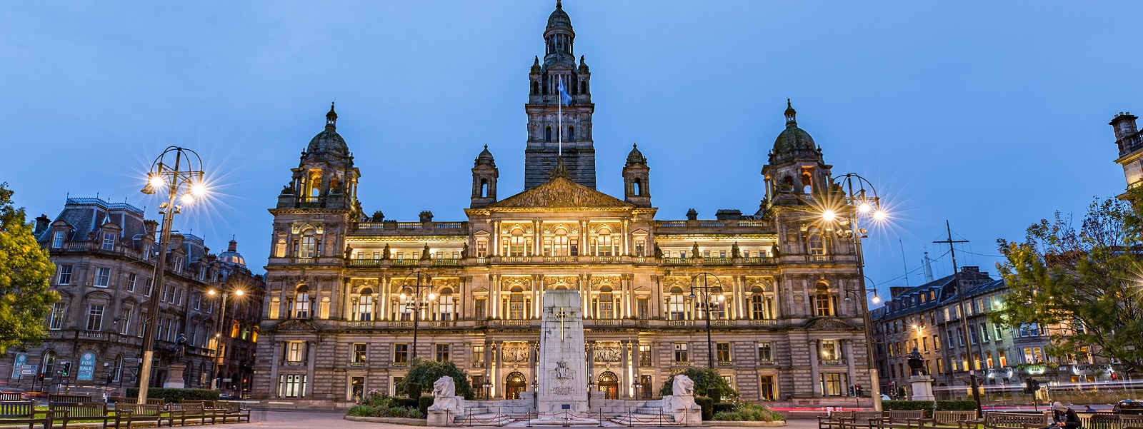 Glasgow's George Square at night