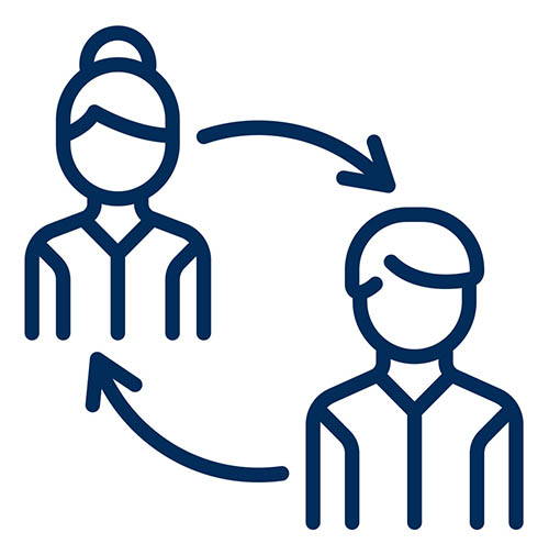 Icon depicting knowledge exchange: two people with an two way arrow between them