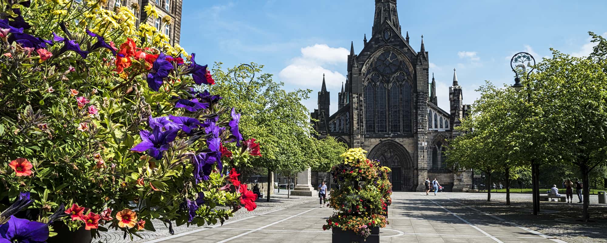 Front of Glasgow Catherdral.