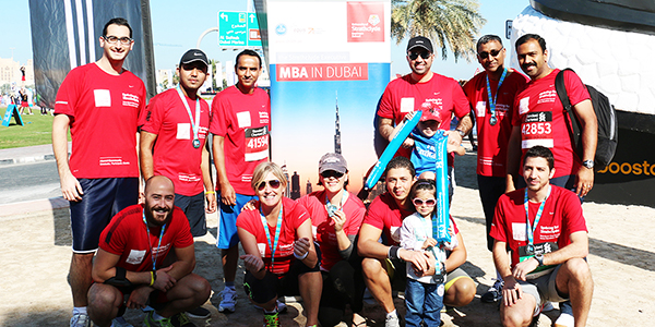 Alumni group at Dubai marathon