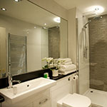 Ensuite bathroom, Ross Priory