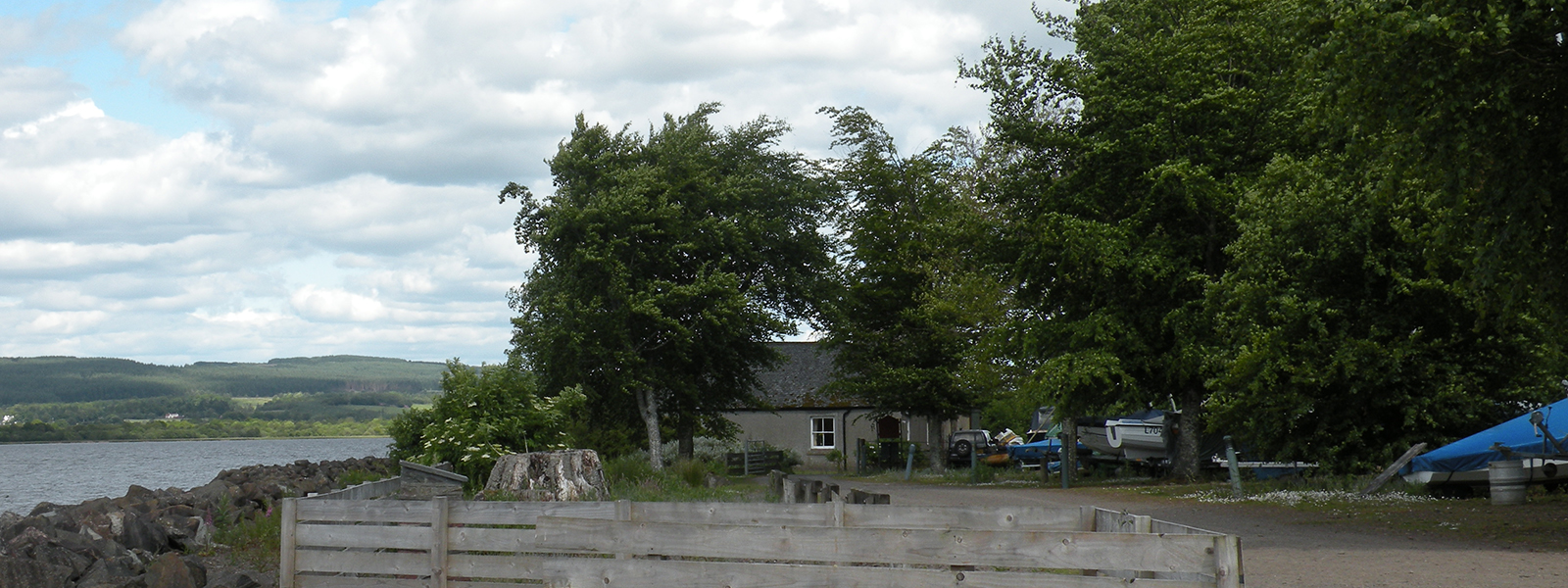 Exterior view of Ross Priory's Lochside Cottage