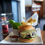 Cheeseburger and chips