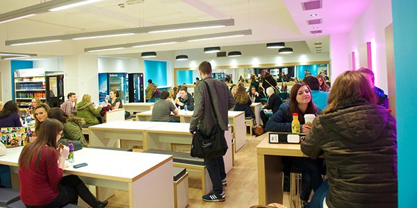 Students in Curran building cafe