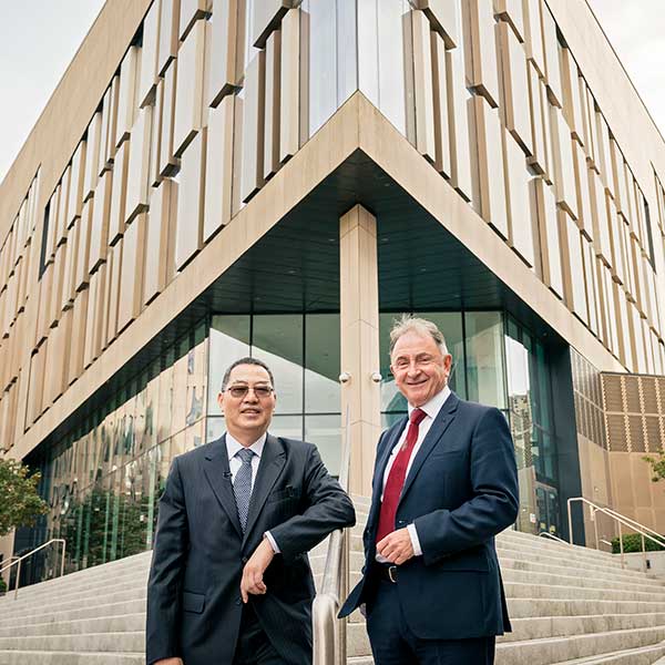 Dr Charles Huang and Professor Sir Jim McDonald.