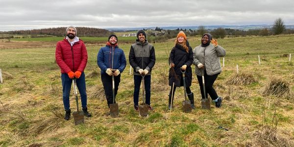 Students taking part in volunteering